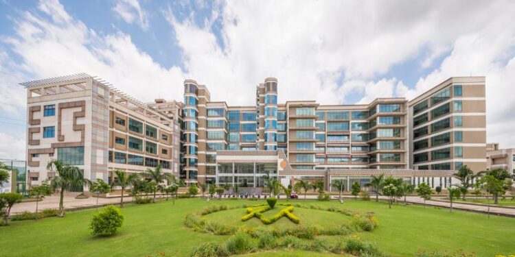 Xlri Jamshedpur : एक्सएलआरआइ में वर्किंग प्रोफेशनल के लिए ब्लेंडेड पीजीडीएम कोर्स में एडमिशन की प्रक्रिया शुरू, महिला, एससी व एसटी, दिव्यांग और पूर्वोत्तर के राज्यों के उम्मीदवारों को फीस में 1 लाख की मिलेगी रियायत Xlri Jamshedpur : एक्सएलआरआइ में वर्किंग प्रोफेशनल के लिए ब्लेंडेड पीजीडीएम कोर्स में एडमिशन की प्रक्रिया शुरू, महिला, एससी व एसटी, दिव्यांग और पूर्वोत्तर के राज्यों के उम्मीदवारों को फीस में 1 लाख की मिलेगी रियायत