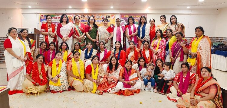Jamshedpur Kshatriya samaj : क्षत्रिय समाज संपूर्ण भारत ने होली मिलन सह अंतरराष्ट्रीय महिला दिवस मनाया, विभिन्न क्षेत्रों में उत्कृष्ट योगदान देने वाली महिलाओं को किया सम्मानित