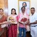 Mango nagar nigam mayor meets Jharkhand cm : मानगो नगर निगम की पहली मेयर बनने के बाद सुधा गुप्ता ने मुख्यमंत्री हेमंत सोरेन और कल्पना सोरेन से की शिष्टाचार मुलाकात, साथ रहे पूर्व मंत्री बन्ना गुप्ता