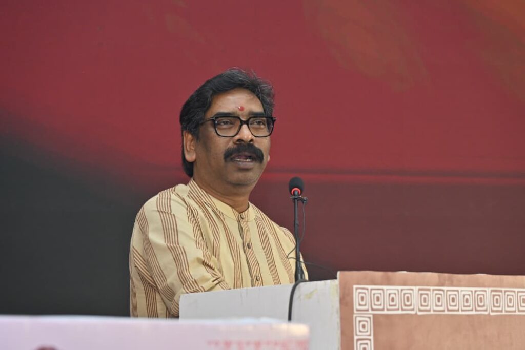 Jharkhand adinivaas app launching : झारखंड के मुख्यमंत्री हेमन्त सोरेन ने किया “आदिनिवास ऐप” का शुभारंभ, सीएम ने कहा – युवाओं को बेहतर प्लेटफॉर्म प्रदान ...