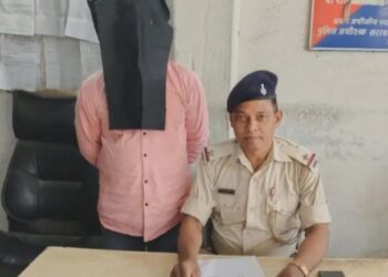 Jamshedpur border area police action : कपाली में पुलिस ने चलाया विशेष अभियान, दो गिरफ्तार