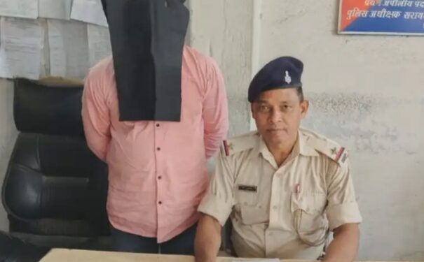 Jamshedpur border area police action : कपाली में पुलिस ने चलाया विशेष अभियान, दो गिरफ्तार