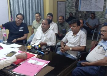 Jamshedpur jugsalai crime : जुगसलाई के पार्षद अब्बास अंसारी से मांगी गई रंगदारी, पार्षदों ने खोला मोर्चा, थाने में की लिखित शिकायत दर्ज