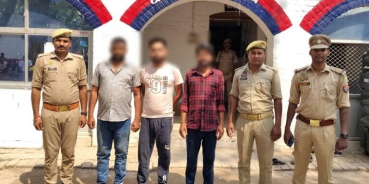 Tata steel theft color sheet seized : टाटा स्टील के चोरी गए लाखों के कलर शीट जब्त, तीन गिरफ्तार