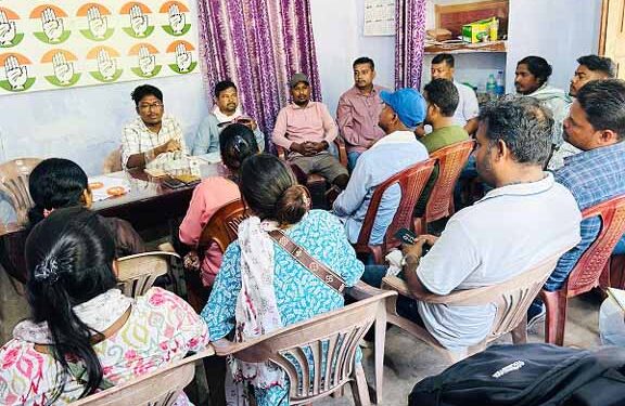 west singhbhum congress- कांग्रेस भवन में संगठन विस्तार को लेकर युवा कांग्रेस की बैठक संपन्न, महिलाओं को संगठन में जोड़ना और जनमुद्दों को लेकर आंदोलन करना हमारी पहली प्राथमिकता: प्रीतम बांकिरा