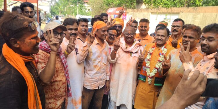 jamshedpur rural- झाड़ग्राम सांगठनिक जिले की सातों विधानसभा में भाजपा की जीत, डॉ दिनेशानंद गोस्वामी की रणनीति चर्चा में