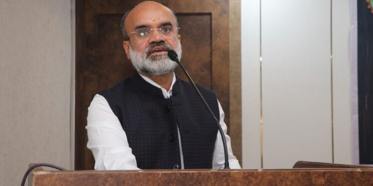 Singhbhum chamber appeal-सिंहभूम चेंबर ने की पेट्रोल व डीजल की उपलब्धता को लेकर नागरिकों से संयम बरतने की अपील, आवश्यकता अनुसार पेट्रोल एवं डीजल का उपयोग करने का किया आग्रह