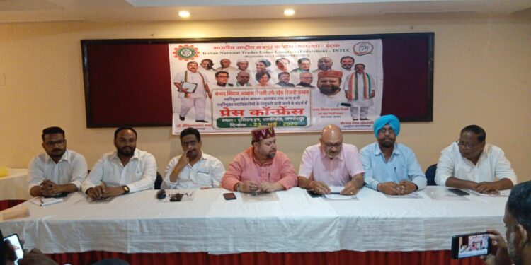 jharkhand parallel intuc committe : इंटक के समानांतर नयी कमेटी बनायी गयी, झारखण्ड प्रदेश भारतीय राष्ट्रीय मजदूर कांग्रेस महासंघ इंटक के नाम पर प्रदेश समिति से लेकर कई जिला के अध्यक्ष नियुक्त
