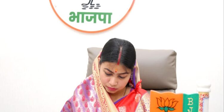 jamshedpur east mla purnima das : कोल्हान विश्वविद्यालय में कुरमाली भाषा के शैक्षणिक पद सृजन की मांग हुई तेज, विधायक पूर्णिमा साहू ने मुख्यमंत्री को लिखा पत्र, विभागीय कार्रवाई सुनिश्चित करने की रखी मांग jamshedpur east mla purnima das : कोल्हान विश्वविद्यालय में कुरमाली भाषा के शैक्षणिक पद सृजन की मांग हुई तेज, विधायक पूर्णिमा साहू ने मुख्यमंत्री को लिखा पत्र, विभागीय कार्रवाई सुनिश्चित करने की रखी मांग
