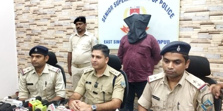jamshedpur police success-ओलीडीह पुलिस को मिली कामयाबी, छठ घाट के पास से हथियार से साथ युवक को धर दबोचा, भेजा जेल, देखिए video