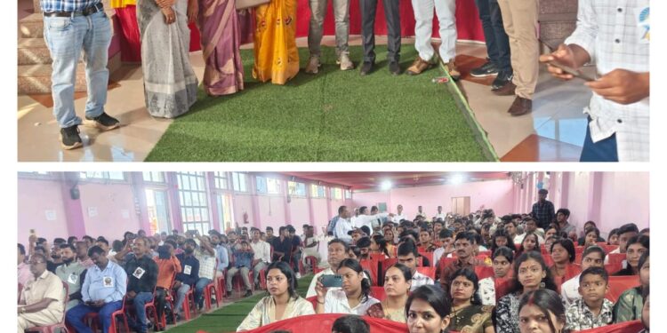 jharkhand koderma dk trust-कोडरमा के डीके ट्रस्ट एजुकेशनिस्ट फोरम का भव्य प्रतिभा सम्मान सह शैक्षिक उन्नयन कार्यक्रम सम्पन्न, 62 मेधावी छात्र-छात्राएं हुए सम्मानित