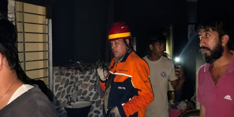 Jamshedpur fire – सोनारी में पूजा के दीये से मकान में लगी आग, लाखों का नुकसान