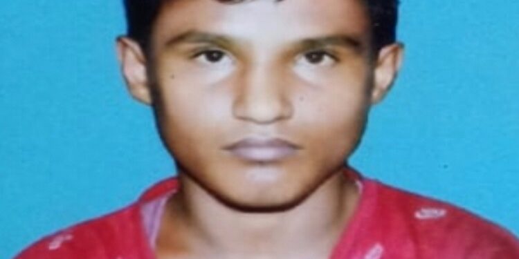 Jamshedpur rural youth missing from patamda : पटमदा के आमकांडी गांव आया बोकारो का युवक दो दिन से लापता, मां के साथ इलाज के लिए आया था मानसिक रूप से अस्वस्थ युवक, परिजनों ने लोगों से लगाई कहीं दिखने पर सूचित करने की गुहार Jamshedpur rural youth missing from patamda : पटमदा के आमकांडी गांव आया बोकारो का युवक दो दिन से लापता, मां के साथ इलाज के लिए आया था मानसिक रूप से अस्वस्थ युवक, परिजनों ने लोगों से लगाई कहीं दिखने पर सूचित करने की गुहार