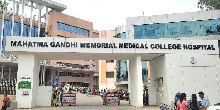 Jamshedpur mgmh to start 7 speciality opd’s : एमजीएम अस्पताल में जल्द खुलेंगे 7 सुपर स्पेशलिटी विभागों के ओपीडी, एक छत के नीचे मिलेगी सातों विभागों के विशेषज्ञों की सेवाएं Jamshedpur mgmh to start 7 speciality opd’s : एमजीएम अस्पताल में जल्द खुलेंगे 7 सुपर स्पेशलिटी विभागों के ओपीडी, एक छत के नीचे मिलेगी सातों विभागों के विशेषज्ञों की सेवाएं