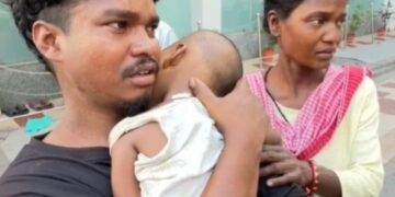 adityapur death of an innocent- आदित्यपुर में मासूम का इलाज कराने के लिए कई नर्सिंग होम में भटकते रहे परिजन, नहीं मिले चिकित्सक, बच्चे की मौत