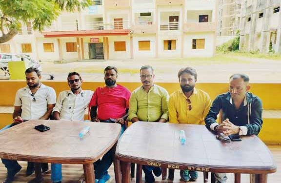 Jamshedpur student : कोल्हान छात्र मोर्चा ने कोल्हान विश्वविद्यालय के सीनेट व सिंडिकेट सदस्य का अभिनंदन, छात्रों के मामले को लेकर जोरदार आंदोलन की तैयारी