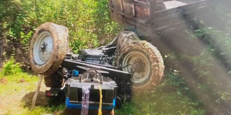 jamshedpur accident- एमजीएम थाना क्षेत्र में खेती काम के लिए जा रहा अनियंत्रित होकर ट्रैक्टर पलटा, चालक की मौत