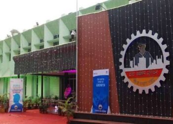 tata workers union committee meeting : टाटा वर्कर्स यूनियन की कमेटी मीटिंग शुक्रवार को, कमेटी मेंबरों ने टॉप थ्री के खिलाफ खोला मोर्चा tata workers union committee meeting : टाटा वर्कर्स यूनियन की कमेटी मीटिंग शुक्रवार को, कमेटी मेंबरों ने टॉप थ्री के खिलाफ खोला मोर्चा