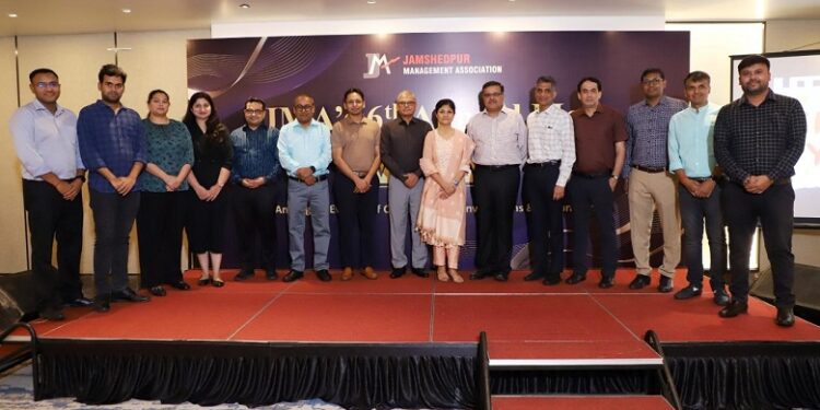 Jamshedpur management association AGM : जमशेदपुर मैनेजमेंट एसोसिएशन की सालाना बैठक में कई कंपनियां व संस्थान सम्मानित, पेशेवर उत्कृष्टता को मिला सम्मान