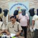 Jamshedpur police action : कदमा में पुलिस का छापा, आठ जुआड़ी गिरफ्तार, 35 हजार नगद, ताश व मोबाइल जब्त Jamshedpur police action : कदमा में पुलिस का छापा, आठ जुआड़ी गिरफ्तार, 35 हजार नगद, ताश व मोबाइल जब्त