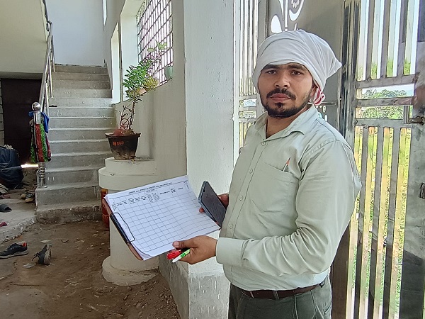 Jamshedpur rural – जादूगोड़ा में जनगणना कार्य में जुटे शिक्षक, जनगणना कर्मी को बाहरी व्यक्ति समझ ग्रामीण जानकारी शेयर करने में बरत रहे है कोताही, धर्मडीह में 15 घरों का हुआ सर्वे Jamshedpur rural – जादूगोड़ा में जनगणना कार्य में जुटे शिक्षक, जनगणना कर्मी को बाहरी व्यक्ति समझ ग्रामीण जानकारी शेयर करने में बरत रहे है कोताही, धर्मडीह में 15 घरों का हुआ सर्वे