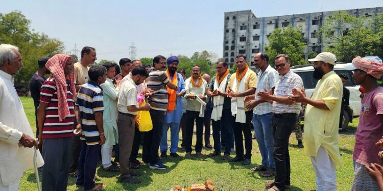 Jamshedpur jugsalai mla : छोटा गोविंदपुर में विधायक मंगल कालिंदी ने किया ब्राह्मण समाज के भवन का भूमि पूजन, वर्षों पुरानी मांगे की पूरी