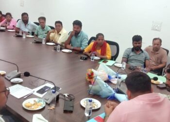 Jamshedpur rural meeting – चाकुलिया नगर पंचायत के जनप्रतिनिधि और पदाधिकारियों के साथ विधायक ने की बैठक, विकास पर हुई चर्चा Jamshedpur rural meeting – चाकुलिया नगर पंचायत के जनप्रतिनिधि और पदाधिकारियों के साथ विधायक ने की बैठक, विकास पर हुई चर्चा