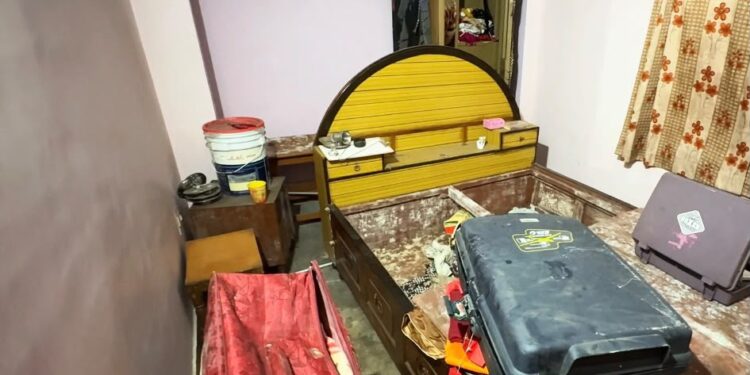 Jamshedpur theft : उलीडीह में चोरी, लाखों का माल गायब, देखिये – video Jamshedpur theft : उलीडीह में चोरी, लाखों का माल गायब, देखिये – video