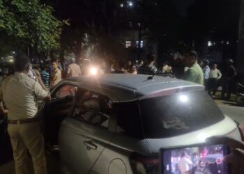 Jamshedpur accident : टेल्को थाना क्षेत्र में दो कारों की जोरदार टक्कर, शराब के नशे में वाहन चला रहे थे युवक