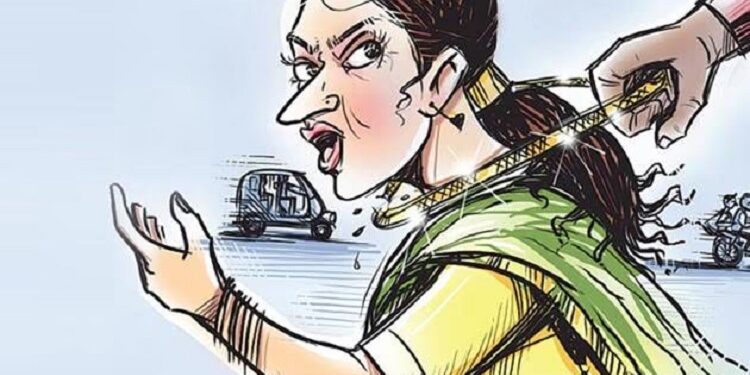 Jamshedpur chain snatching : बिरसानगर की महिला से टेल्को क्षेत्र में चेन व मोबाइल की छिनतई, पीड़िता ने मनीफिट निवासी दिलीप कुमार के खिलाफ लगाया आरोप, पुलिस सीसीटीवी कैमरों की फुटेज खंगालने में जुटी Jamshedpur chain snatching : बिरसानगर की महिला से टेल्को क्षेत्र में चेन व मोबाइल की छिनतई, पीड़िता ने मनीफिट निवासी दिलीप कुमार के खिलाफ लगाया आरोप, पुलिस सीसीटीवी कैमरों की फुटेज खंगालने में जुटी