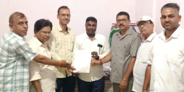 jamshedpur congress seva dal- अरविंद साहु कांग्रेस सेवादल के प्रदेश सचिव नियुक्त, सौंपा गया नियुक्ति पत्र jamshedpur congress seva dal- अरविंद साहु कांग्रेस सेवादल के प्रदेश सचिव नियुक्त, सौंपा गया नियुक्ति पत्र