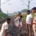 deoghar train accident- मधुपुर में विभूति एक्सप्रेस की चपेट में आने से युवक की मौत, ट्रैक पर मिला क्षत विक्षत शव, मामले की जांच में जुटी पुलिस