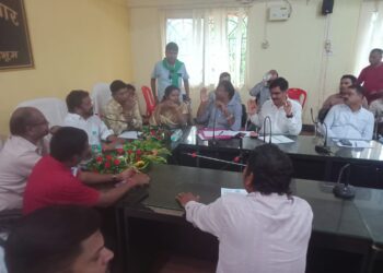 jamshedpur rural- चाकुलिया प्रखंड कार्यालय सभागार में विधायक, बिजली विभाग के जीएम और ग्रामीणों की हुई बैठक,पंचायतवार समस्या से अधिकारी हुए अवगत, समाधान का भरोसा दिलाया jamshedpur rural- चाकुलिया प्रखंड कार्यालय सभागार में विधायक, बिजली विभाग के जीएम और ग्रामीणों की हुई बैठक,पंचायतवार समस्या से अधिकारी हुए अवगत, समाधान का भरोसा दिलाया