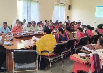 jamshedpur SIR 2026 : मतदाता सूची का विशेष गहन पुनरीक्षण – 2026 को लेकर बीएलओ एवं बीएलओ पर्यवेक्षकों को दिया गया प्रशिक्षण, घर-घर सत्यापन, गणना प्रपत्र संकलन और इसीआइनेट प्रविष्टि की प्रक्रिया से कराया गया अवगत