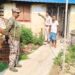 jamshedpur police action- बहरागोड़ा में कोर्ट के आदेश पर फरार आरोपी के घर पर पुलिस ने चस्पा किया इश्तेहार, 20 जून तक आत्मसमर्पण का अल्टीमेटम