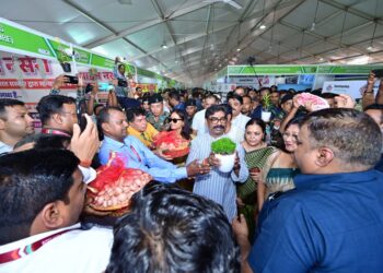 Jharkhand agriculture business mela : रांची में आयोजित तीन दिवसीय ‘झारखंड कृषि व्यापार मेला-2026’ शुरू, मुख्यमंत्री ने कृषि व्यापार मेला-2026 के लोगो का किया लोकार्पण