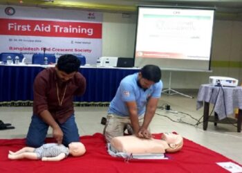 Jamshedpur red cross first aid training : रेड क्रॉस की ओर से टीटीएस में फर्स्ट एड प्रशिक्षण शिविर आयोजित, चालक-हवालदार प्रशिक्षुओं को दिया गया प्रशिक्षण Jamshedpur red cross first aid training : रेड क्रॉस की ओर से टीटीएस में फर्स्ट एड प्रशिक्षण शिविर आयोजित, चालक-हवालदार प्रशिक्षुओं को दिया गया प्रशिक्षण
