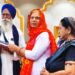 jamshedpur sakchi gurudwara- ‘ जपियो जिन अर्जन देव गुरु, फिर संकट जोन गर्भ ना आयो ‘ के पावन स्वर से गुंजायमान हुआ साकची गुरुद्वारा, 40 दिवसीय सुखमणी साहिब पाठ का भावपूर्ण समापन, स्त्री सत्संग सभा ने सेवादारों को किया सम्मानित
