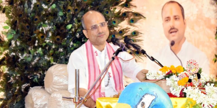 jamshedpur Bhagwat Katha- सच्चे मन से लिया गया प्रभु का नाम घोर पापों को भी कर सकता हैं नष्ट-सीताराम शास्त्री, बिष्टुपुर सत्यनारायण मारवाड़ी मंदिर में भागवत कथा का तीसरा दिन