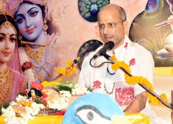 jamshedpur bhagwat katha- श्रीकृष्ण की बाल-लीलाओं का वर्णन सुनकर श्रद्धालु हुए भाव-विभोर,बिष्टुपुर सत्यनारायण मारवाड़ी मंदिर में भागवत कथा का पांचवा दिन jamshedpur bhagwat katha- श्रीकृष्ण की बाल-लीलाओं का वर्णन सुनकर श्रद्धालु हुए भाव-विभोर,बिष्टुपुर सत्यनारायण मारवाड़ी मंदिर में भागवत कथा का पांचवा दिन