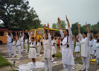 jamshedpur school- सरस्वती शिशु विद्या मंदिर, बागबेड़ा में धूमधाम से मनाया गया अंतरराष्ट्रीय योग दिवस, स्वस्थ व संतुलित जीवन के लिए योग जरूरी jamshedpur school- सरस्वती शिशु विद्या मंदिर, बागबेड़ा में धूमधाम से मनाया गया अंतरराष्ट्रीय योग दिवस, स्वस्थ व संतुलित जीवन के लिए योग जरूरी