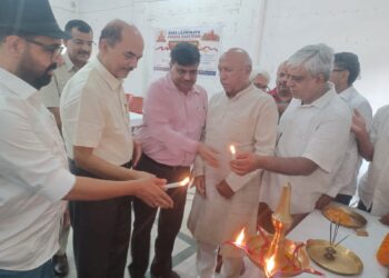 jamshedpur laxminath goswami mandir : बिष्टुपुर के परमहंस लक्ष्मीनाथ गोस्वामी मंदिर परिसर में खुला आरोग्य संस्थान, अब लोग यहां दुआ के साथ दवा भी ले सकेंगे