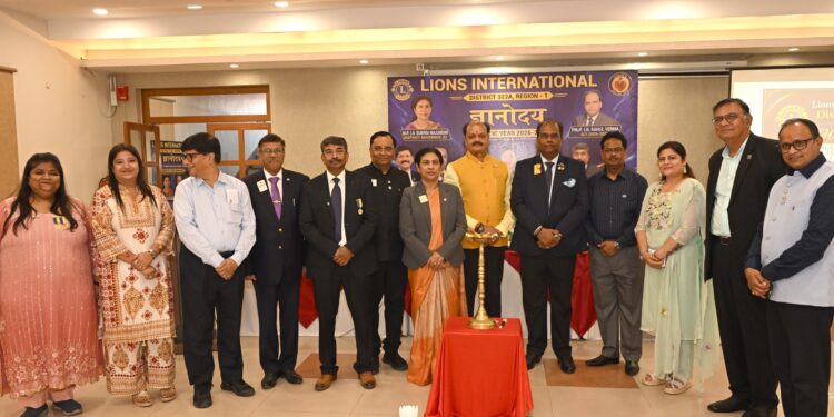 jamshedpur lions club : लायंस क्लब के रीजन चेयरपर्सन भरत सिंह ने किया ‘‘ज्ञानोदय’’ पीएसटी एवं क्लब ऑफिसर्स ट्रेनिंग प्रोग्राम का भव्य आयोजन, नये पदाधिकारियोंको दी गयी ट्रेनिंग jamshedpur lions club : लायंस क्लब के रीजन चेयरपर्सन भरत सिंह ने किया ‘‘ज्ञानोदय’’ पीएसटी एवं क्लब ऑफिसर्स ट्रेनिंग प्रोग्राम का भव्य आयोजन, नये पदाधिकारियोंको दी गयी ट्रेनिंग