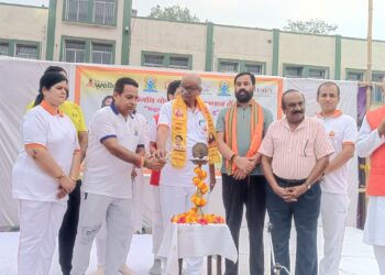 jamshedpur international yoga day-अंतर्राष्ट्रीय योग दिवस पर बर्मामाइंस में भव्य योग शिविर, शामिल हुए कुलवंत सिंह बंटी jamshedpur international yoga day-अंतर्राष्ट्रीय योग दिवस पर बर्मामाइंस में भव्य योग शिविर, शामिल हुए कुलवंत सिंह बंटी