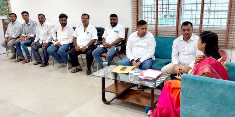 jamshedpur east mla purnima sahu : भालूबासा के विस्थापित दुकानदारों के पुनर्वास को लेकर सक्रिय हुईं जमशेदपुर पूर्वी की विधायक पूर्णिमा साहू, प्रभावित सभी छह दुकानदारों को शीघ्र होगा दुकान आवंटन