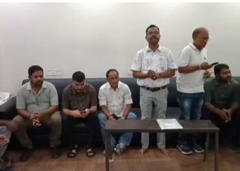 press club of jamshedpur : प्रेस क्लब ऑफ जमशेदपुर ने दिवंगत पत्रकार मृत्युंजय सिंह को दी श्रद्धांजलि, परिवार को संबल और बेटी के भविष्य को संवारने का संकल्प