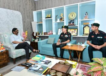 jharkhand cm meets major general : मुख्यमंत्री हेमन्त सोरेन से मेजर जनरल सज्जन सिंह मान एवं कर्नल हेमचंद्रा ने की मुलाकात, कई मुद्दों पर चर्चा