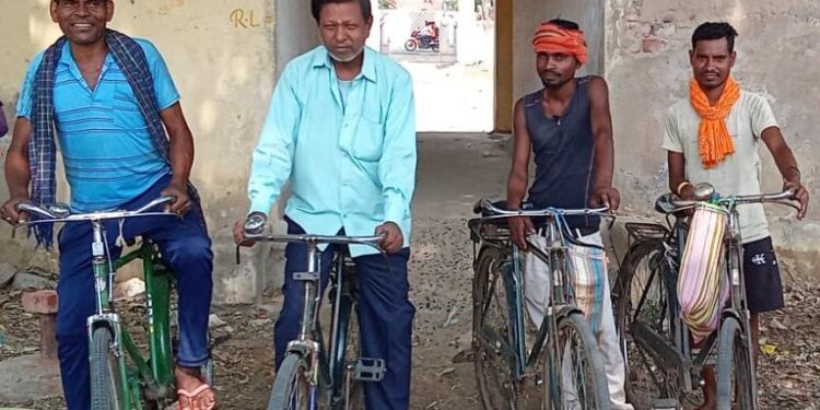 Jharkhand palamu – पलामू में विश्व साइकिल दिवस पर विचार गोष्ठी आयोजित, बेरोजगार संघर्ष मोर्चा ने किया आयोजन Jharkhand palamu – पलामू में विश्व साइकिल दिवस पर विचार गोष्ठी आयोजित, बेरोजगार संघर्ष मोर्चा ने किया आयोजन