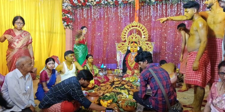 Jamshedpur Solapuri Mata Puja Fest – बिरसानगर में तीन दिवसीय सोलापुरी माता पूजा महोत्सव की हुई शुरूआत, भक्तों ने लिया आशीर्वाद Jamshedpur Solapuri Mata Puja Fest – बिरसानगर में तीन दिवसीय सोलापुरी माता पूजा महोत्सव की हुई शुरूआत, भक्तों ने लिया आशीर्वाद