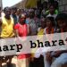 Jamshedpur hungama for marriage : परसुडीह के सरजामदा में ग्रामसभा ने कराई शादी, पुलिस पहुंची तो भड़का बवाल, युवक ने लगाया जबरन शादी कराने का आरोप, ग्रामीणों ने पुलिस गाड़ी रोककर किया विरोध